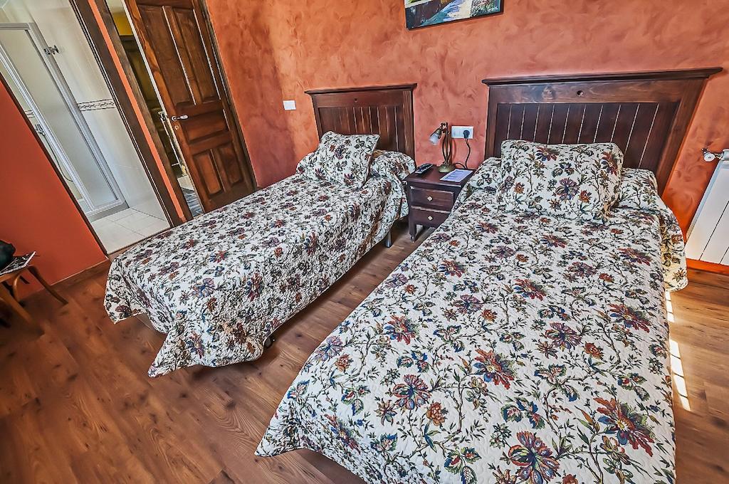 Standard Twin Room,236902753:JPEG